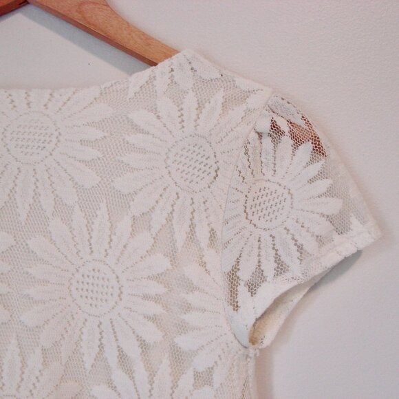 Anthropologie Kimchi Blue White Ivory Dress Floral Lace Mini Flare Wedding XS - Picture 16 of 16